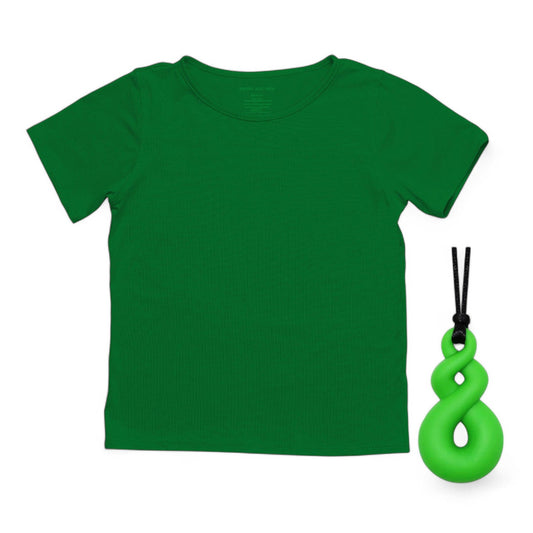 Green sensory-friendly tagless kids' tee with chewy necklace