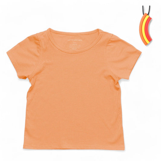 Coral sensory-friendly tagless kids' tee with chewy necklace